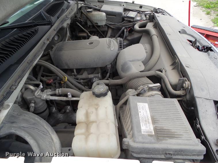 image for item L5564 2007 Chevrolet Silverado 2500HD pickup truck