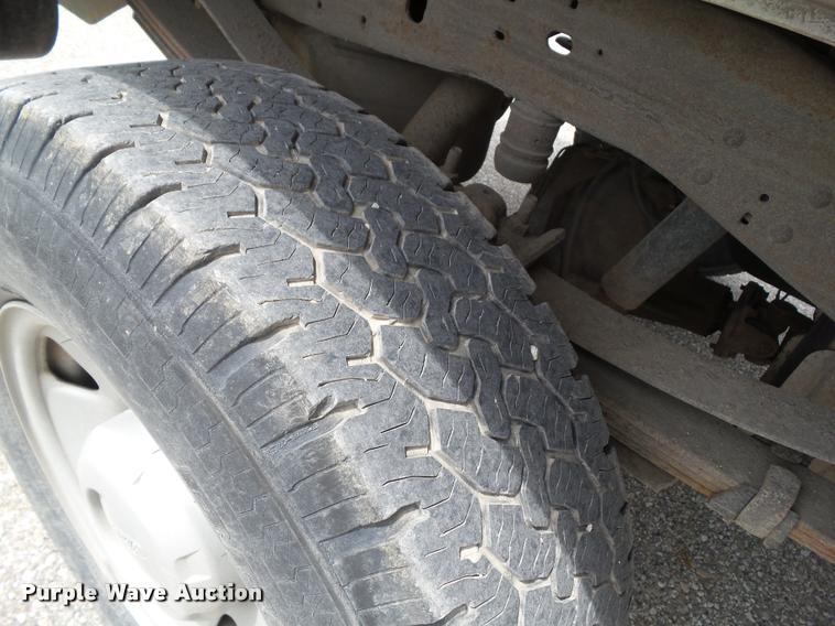 image for item L5565 2006 Ford F250 Super Duty pickup truck