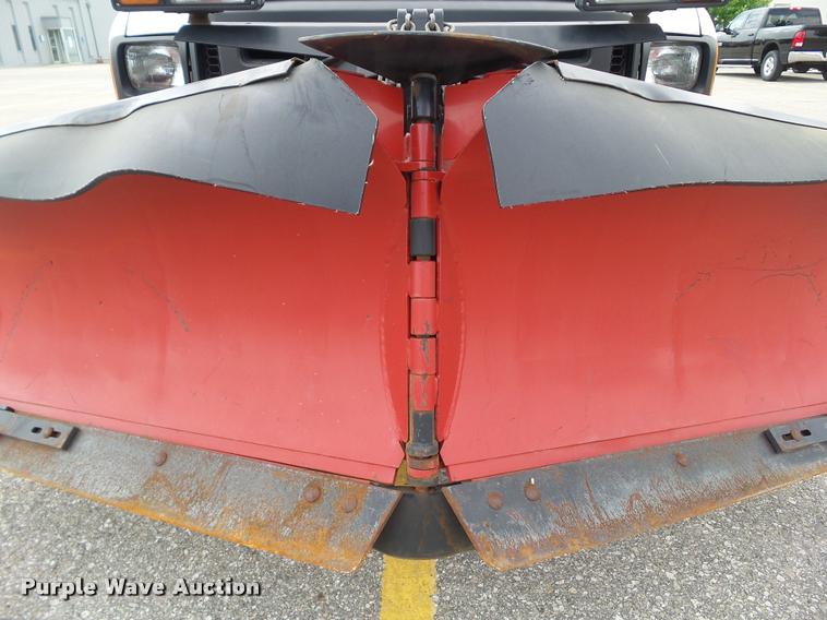 image for item L5566 2006 Ford F250 Super Duty flatbed pickup truck