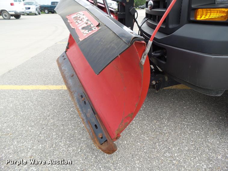 image for item L5566 2006 Ford F250 Super Duty flatbed pickup truck