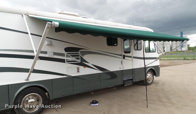 image for item L5597 2003 Newmar Kounty Star RV