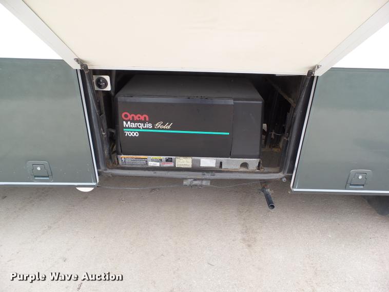 image for item L5597 2003 Newmar Kounty Star RV