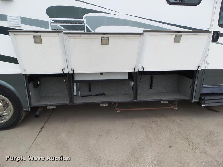 image for item L5597 2003 Newmar Kounty Star RV
