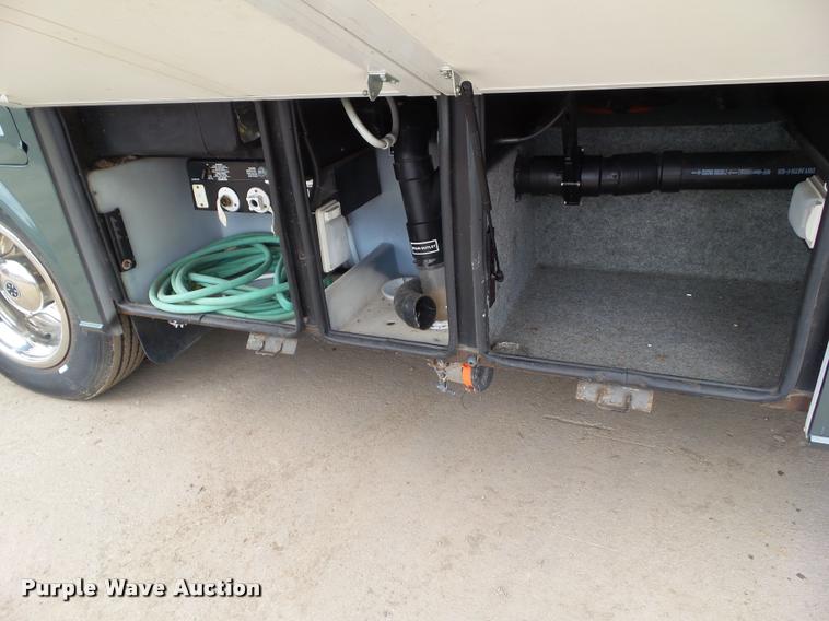 image for item L5597 2003 Newmar Kounty Star RV