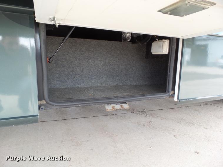 image for item L5597 2003 Newmar Kounty Star RV