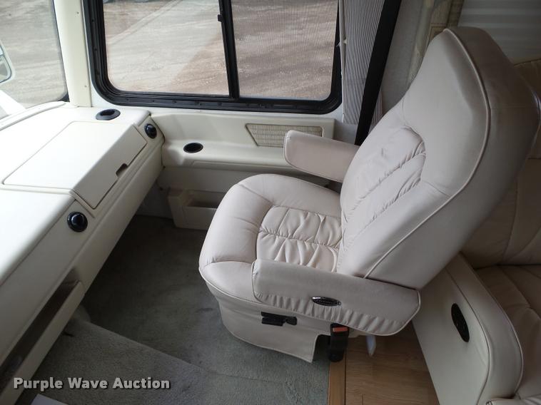 image for item L5597 2003 Newmar Kounty Star RV