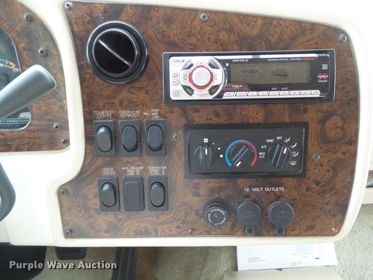 image for item L5597 2003 Newmar Kounty Star RV