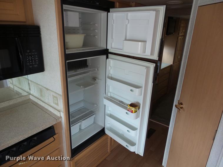 image for item L5597 2003 Newmar Kounty Star RV