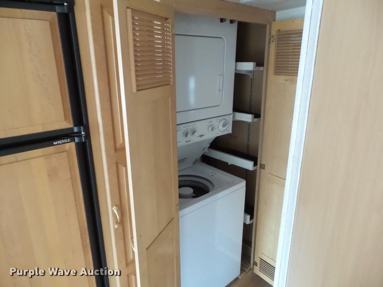 image for item L5597 2003 Newmar Kounty Star RV