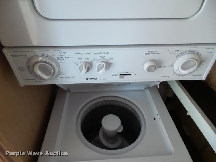 image for item L5597 2003 Newmar Kounty Star RV