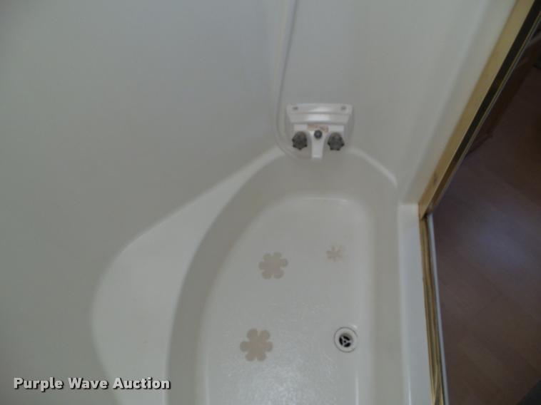 image for item L5597 2003 Newmar Kounty Star RV