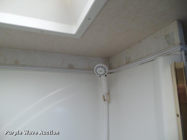 image for item L5597 2003 Newmar Kounty Star RV