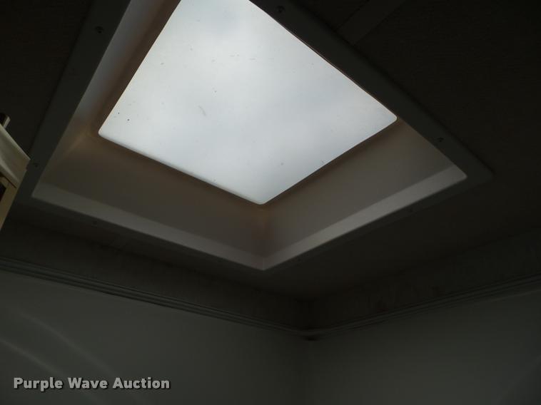 image for item L5597 2003 Newmar Kounty Star RV