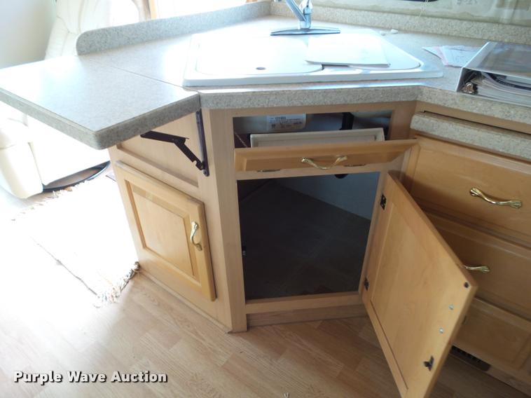 image for item L5597 2003 Newmar Kounty Star RV