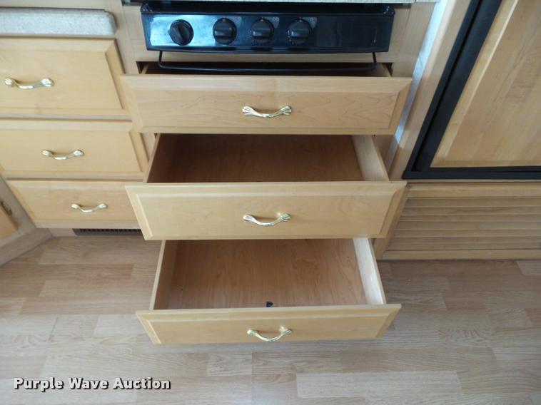 image for item L5597 2003 Newmar Kounty Star RV