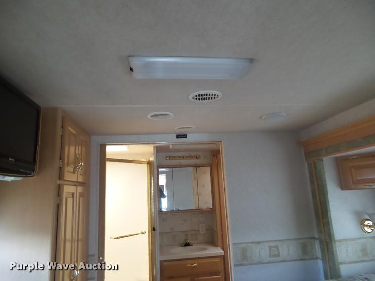 image for item L5597 2003 Newmar Kounty Star RV