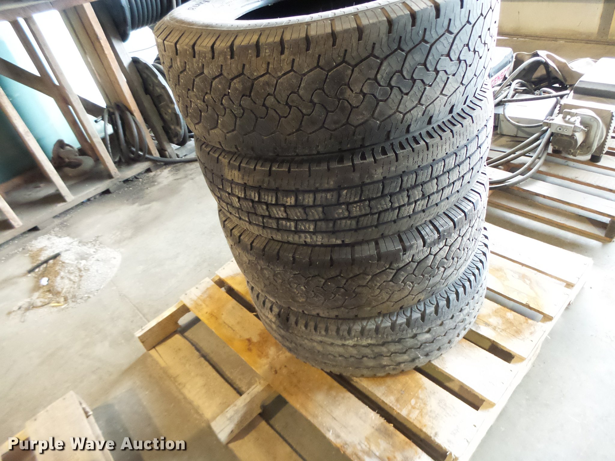 (4) B.F. Goodrich 265/70R17 tires in Columbia, MO Item DF9277 sold