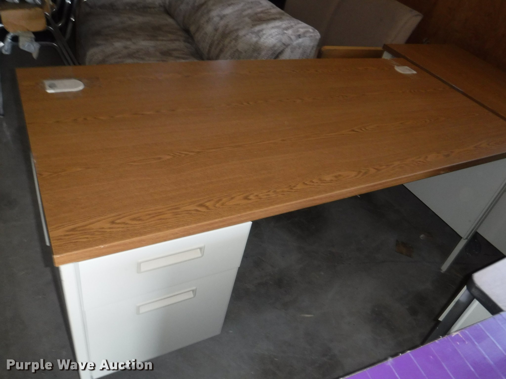 Furniture in Junction City, KS Item DJ9245 sold Purple Wave