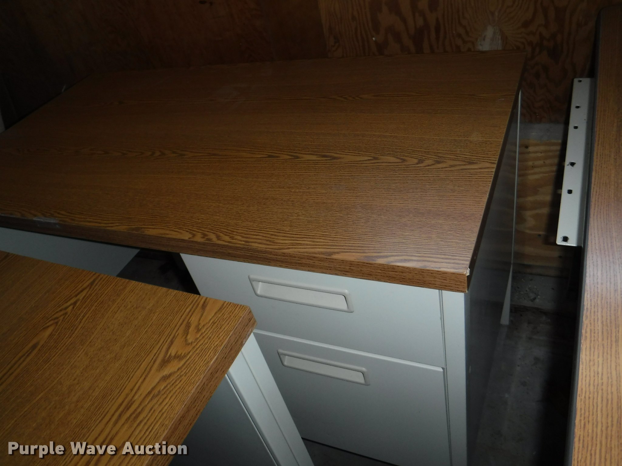 Furniture in Junction City, KS Item DJ9245 sold Purple Wave