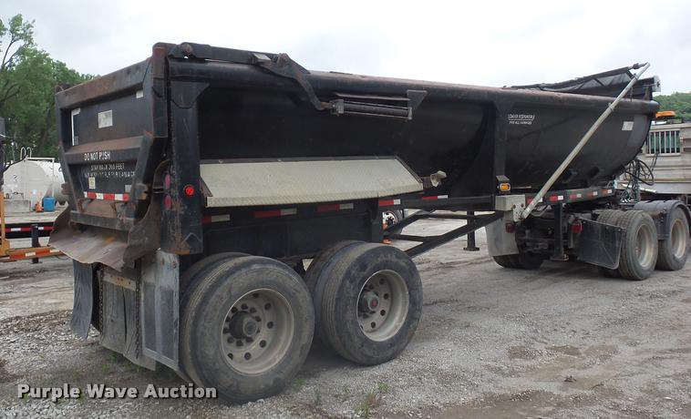 image for item BS9479 2001 Travis end dump trailer