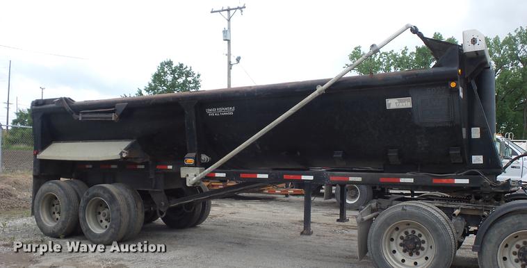 image for item BS9479 2001 Travis end dump trailer