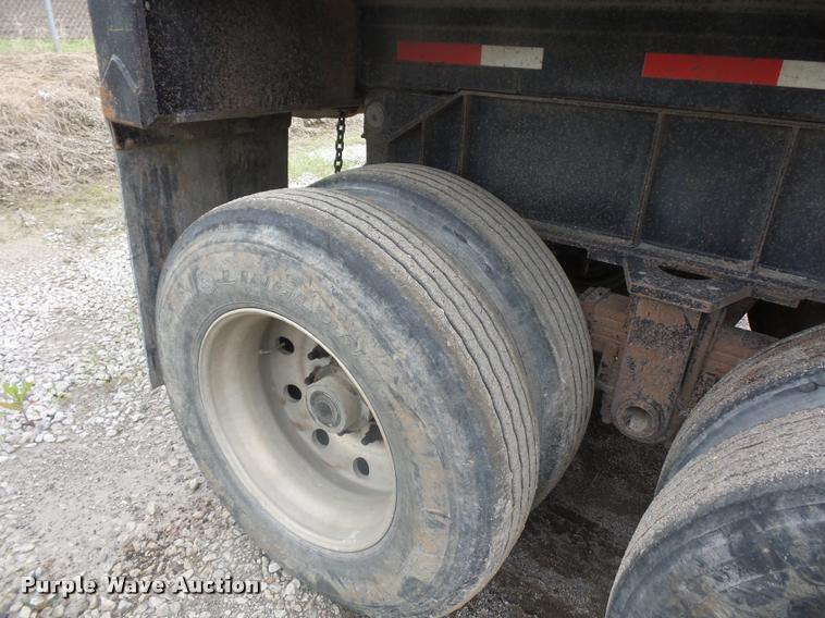 image for item BS9479 2001 Travis end dump trailer