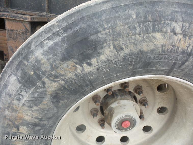 image for item BS9479 2001 Travis end dump trailer