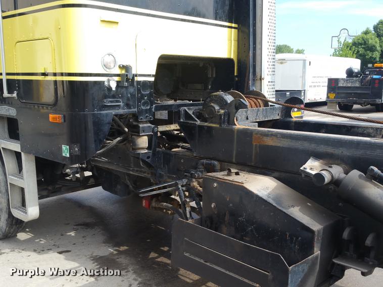 image for item BS9485 1994 Freightliner FLB High roll off container truck