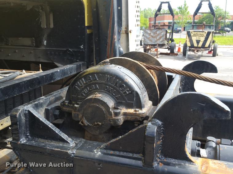 image for item BS9485 1994 Freightliner FLB High roll off container truck