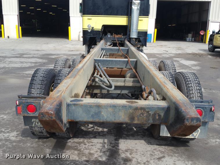 image for item BS9485 1994 Freightliner FLB High roll off container truck