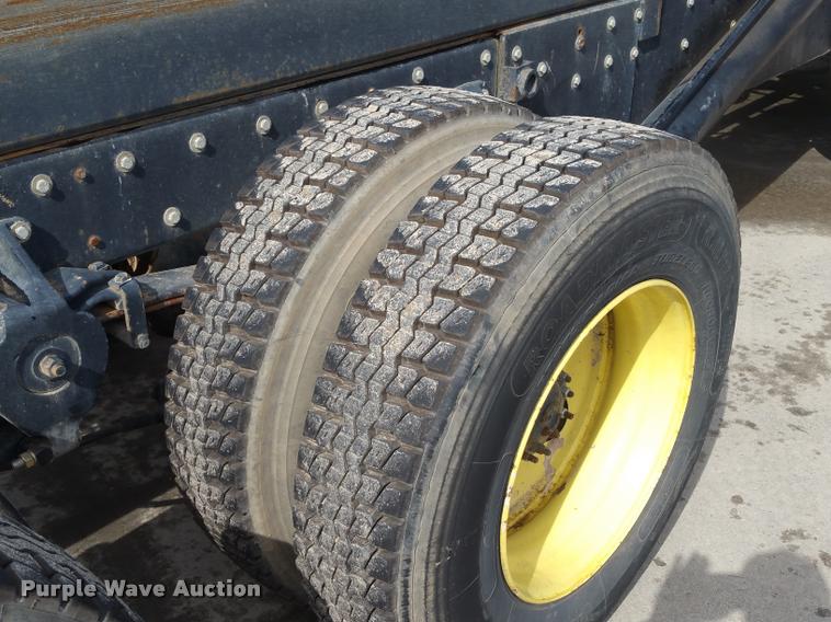 image for item BS9485 1994 Freightliner FLB High roll off container truck