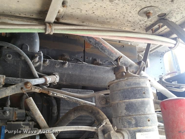 image for item BS9485 1994 Freightliner FLB High roll off container truck