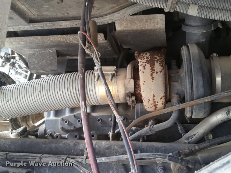 image for item BS9485 1994 Freightliner FLB High roll off container truck