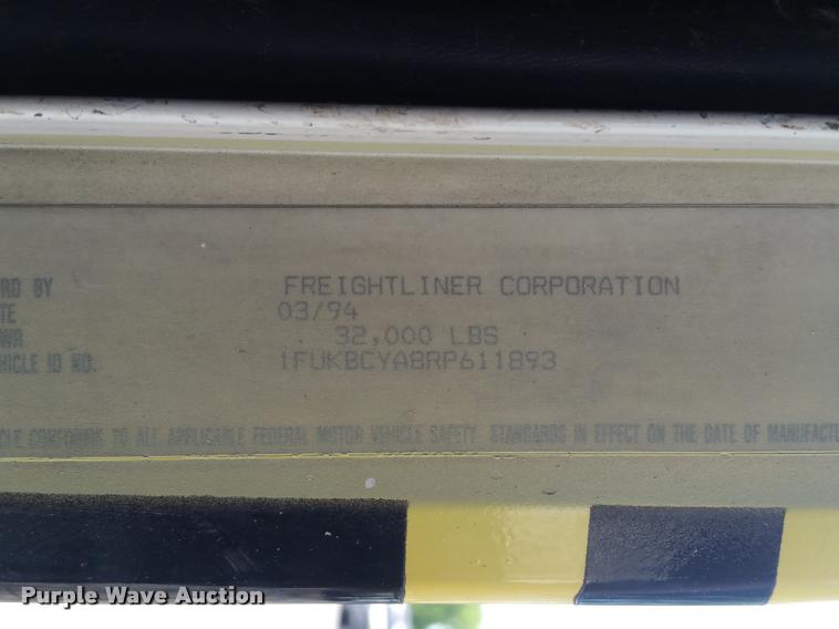 image for item BS9485 1994 Freightliner FLB High roll off container truck