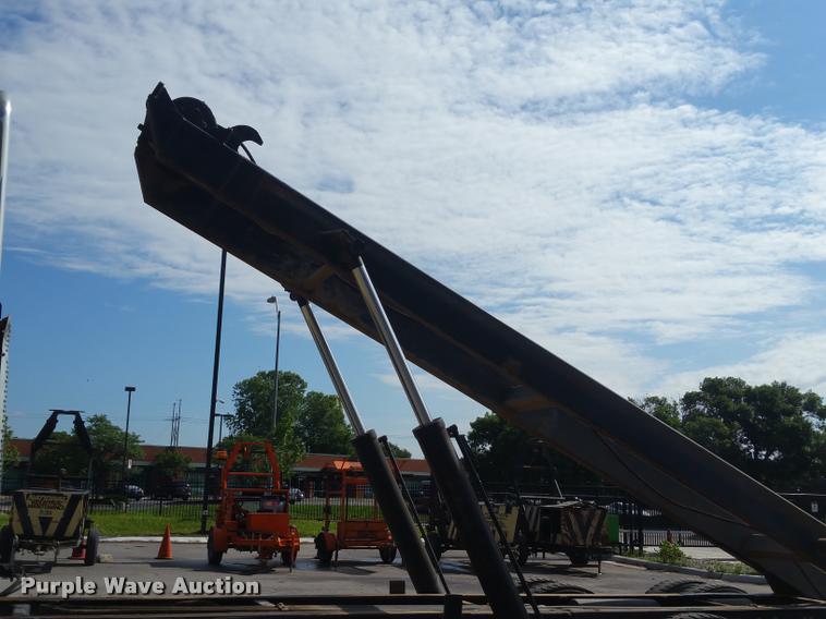 image for item BS9485 1994 Freightliner FLB High roll off container truck