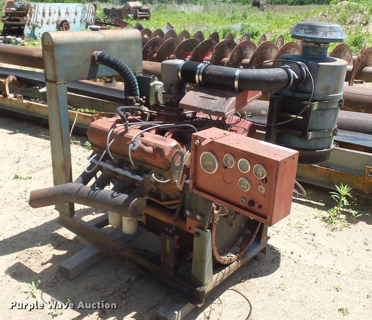 image for item BS9499 International eight cylinder dual fuel engine