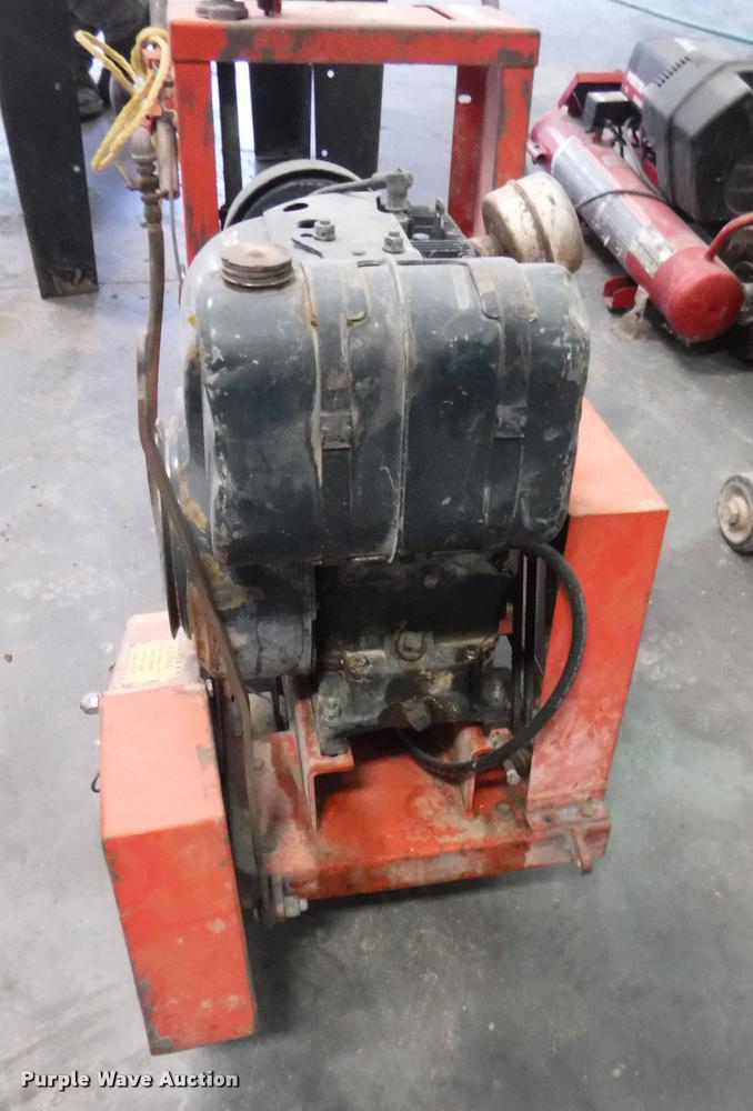 image for item CA9556 Clipper concrete saw