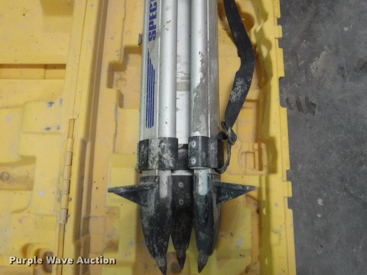 image for item CA9560 Spectra Precision laser