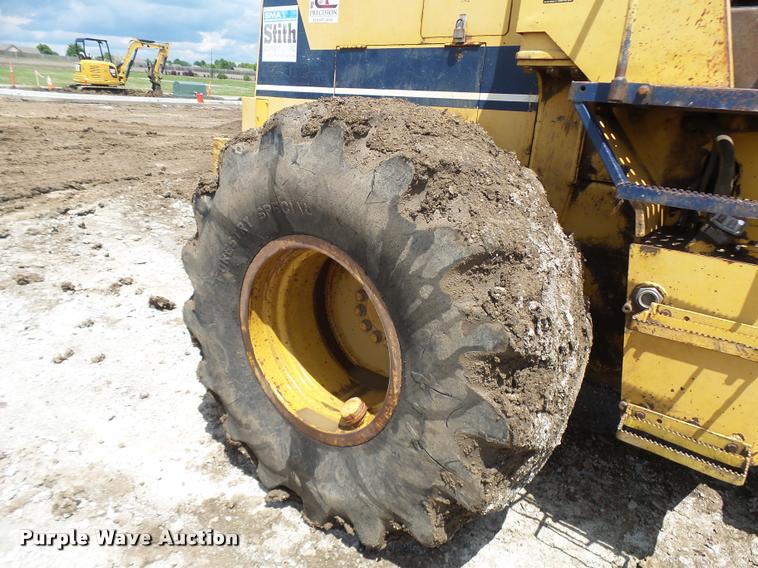image for item CC9187 1996 Komatsu WA180 wheel loader