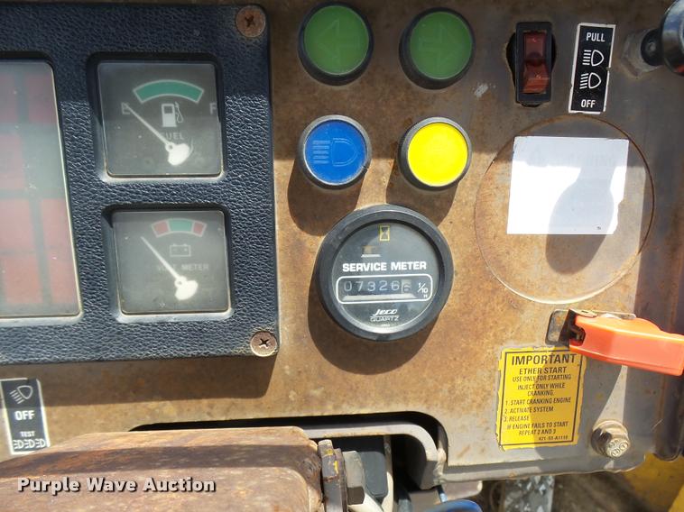 image for item CC9187 1996 Komatsu WA180 wheel loader