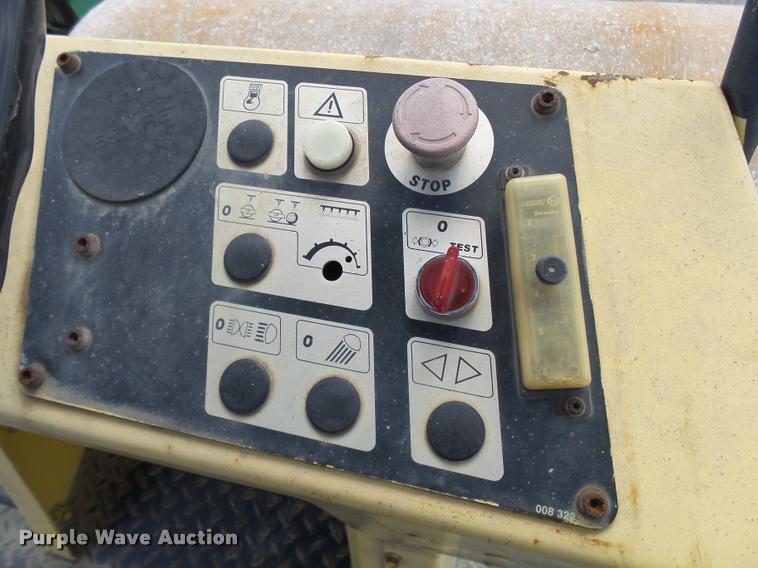 image for item CC9188 Bomag BW213 DH-2 single drum vibratory roller