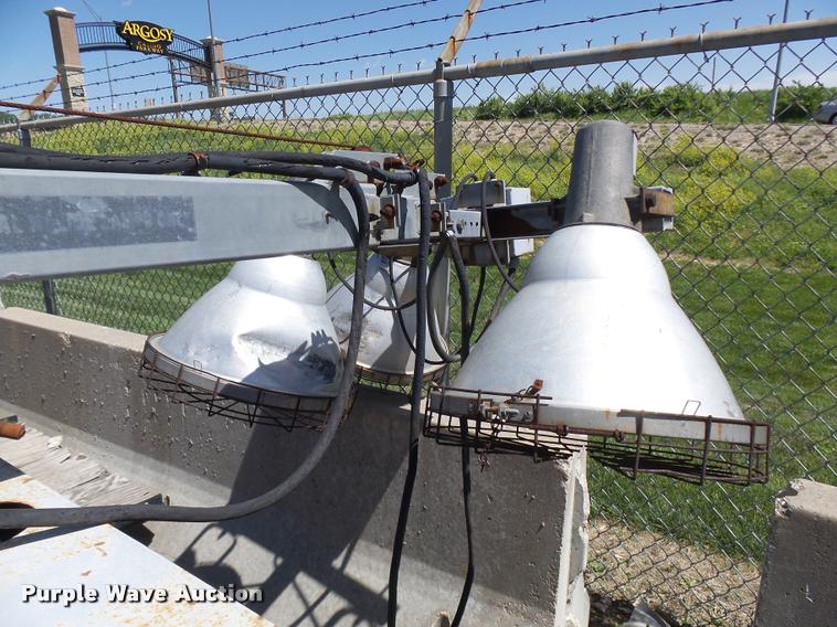 image for item CC9195 Coleman MH400PDKH light plant