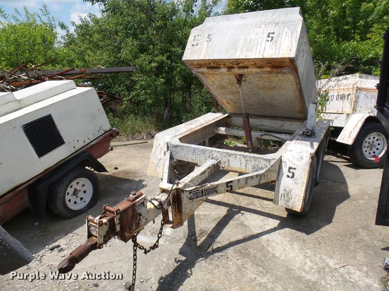 image for item CC9203 Cementeck concrete dispenser tilt trailer