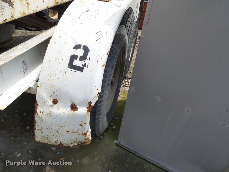 image for item CC9209 2008 Cementeck STD concrete dispenser tilt trailer