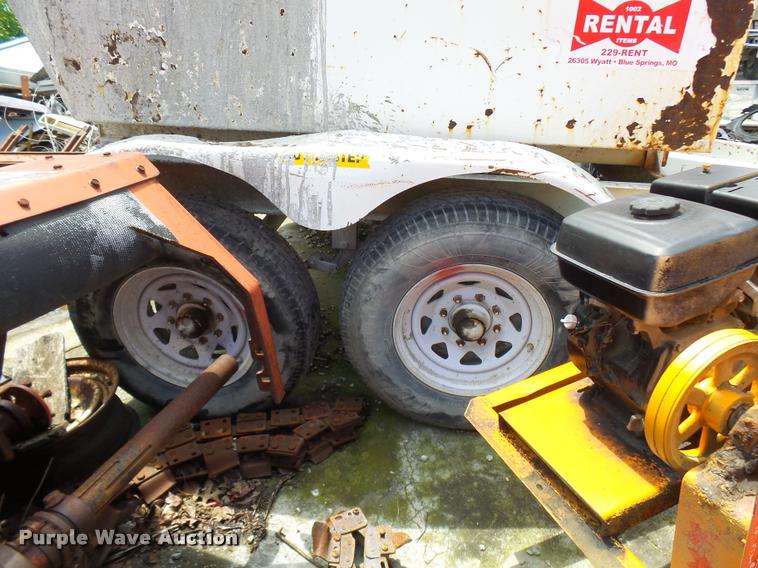 image for item CC9209 2008 Cementeck STD concrete dispenser tilt trailer