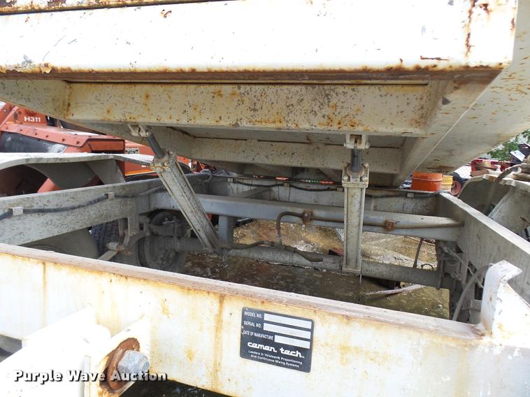 image for item CC9209 2008 Cementeck STD concrete dispenser tilt trailer