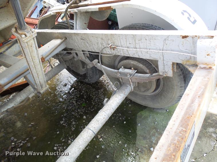 image for item CC9209 2008 Cementeck STD concrete dispenser tilt trailer