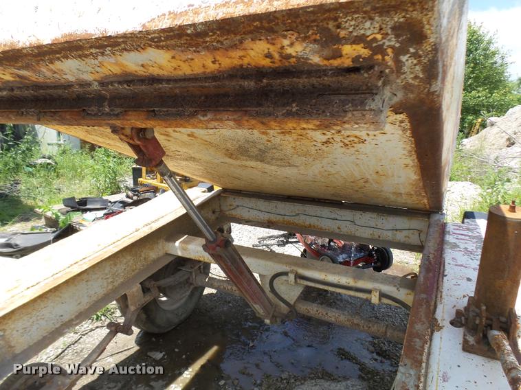 image for item CC9211 Cementeck concrete dispenser tilt trailer