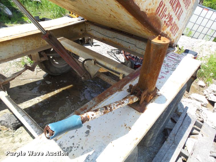 image for item CC9211 Cementeck concrete dispenser tilt trailer