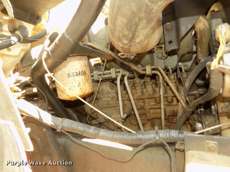 image for item DA0706 1992 Ford F800 digger derrick truck